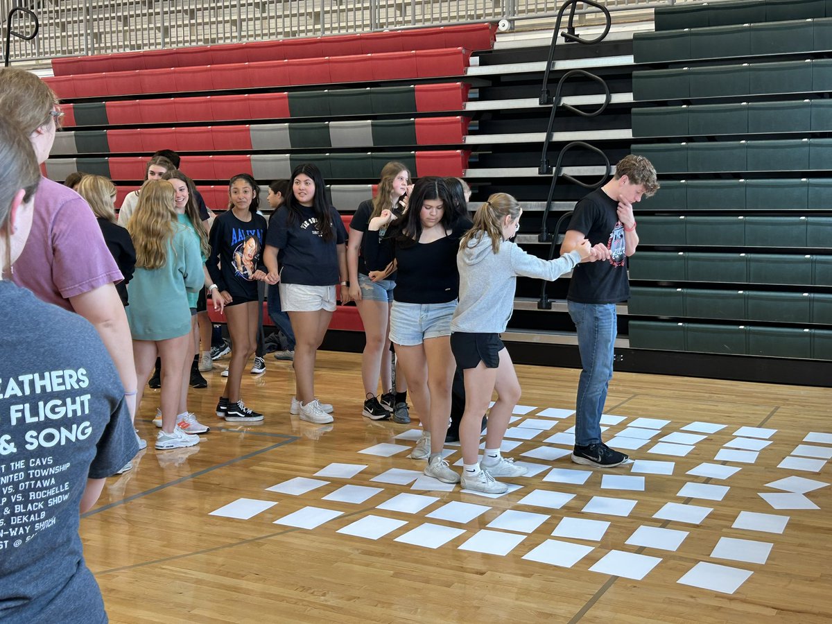 LPHS_Link_Crew's tweet image. #LinkLeaders took their first steps toward welcoming the #ClassOf2027 today! These Leaders gave up the very first afternoon of summer vacation to make sure next year’s incoming class has a great Cavalier experience! If you know a #LinkLeader give them some love today!