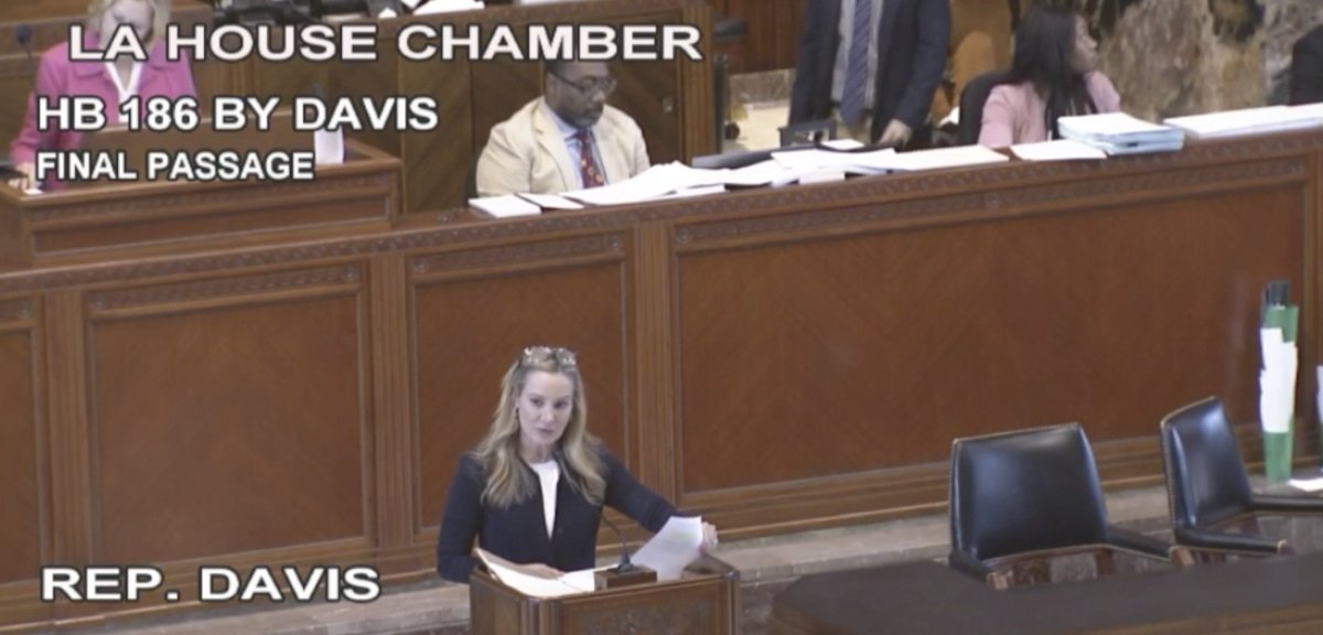 Julie Stokes tweet media