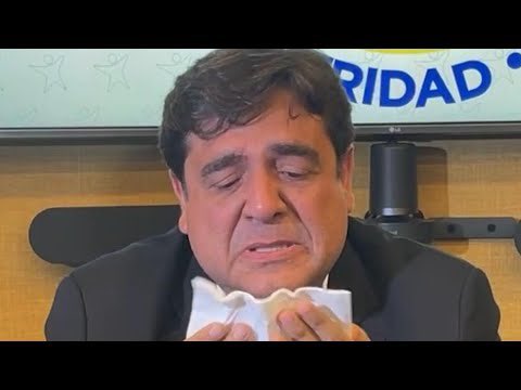 PINEDA QUEDA FUERA

El partido politico Prosperidad Ciudadana habría cometido irregularidades en su asamblea, mismas que invalidan la posterior postulación de Carlos Pineda.  Sala suspende candidatura del polémico finquero.