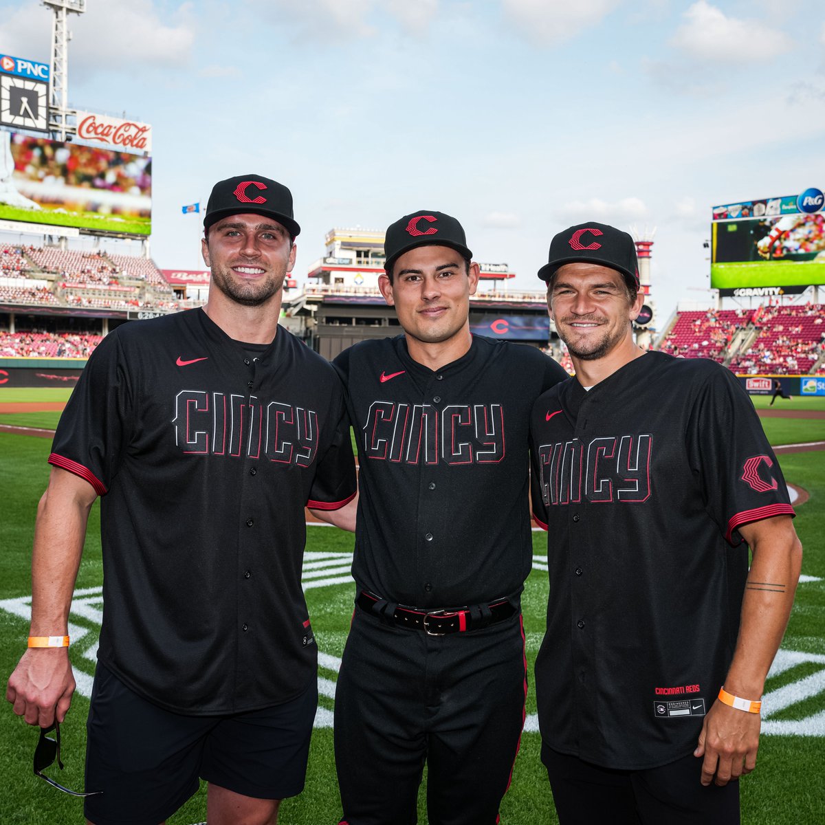 Reds news: City Connect jerseys to debut versus Yankees on May 19th