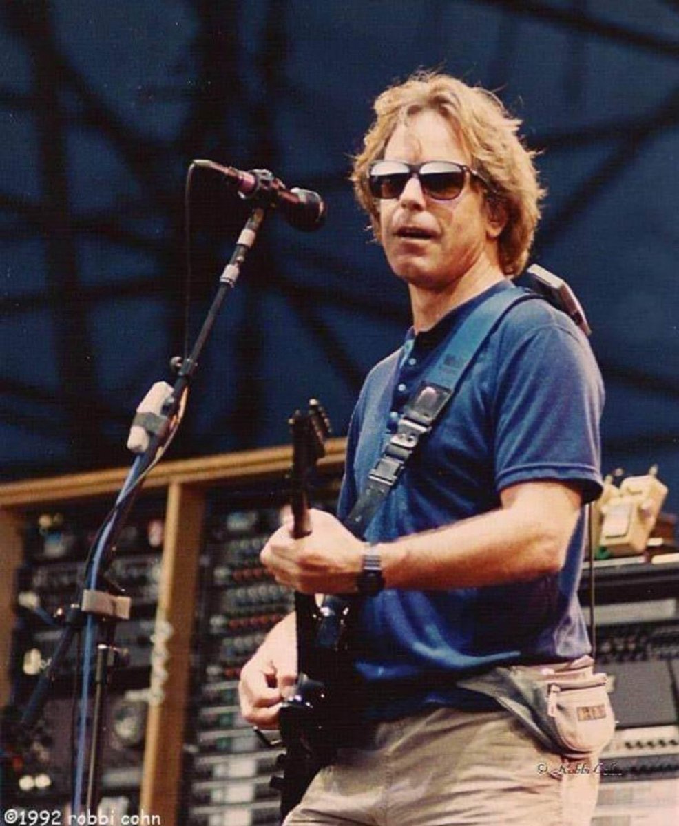 GratefulDeadHub's tweet photo. ~Photos of the day~ 
@GratefulDead @reddit #GratefulDeadSub #MemberSubmitted (photo pull #CopperdomeBhodi) 📸Robbi Cohn. (5/19/92) Cal-Expo. https://t.co/Y2uOaXJINr