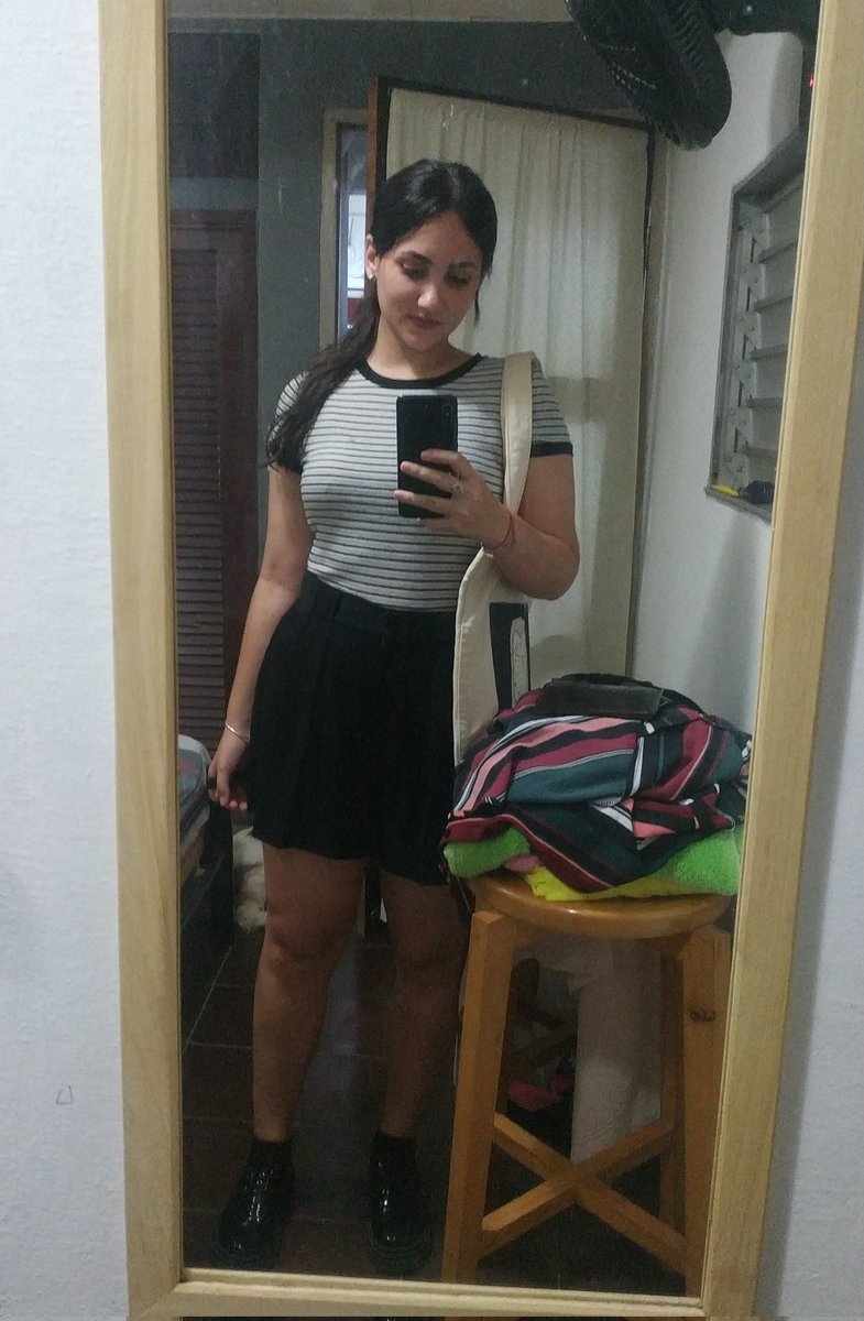 Daniela Esteban tweet media