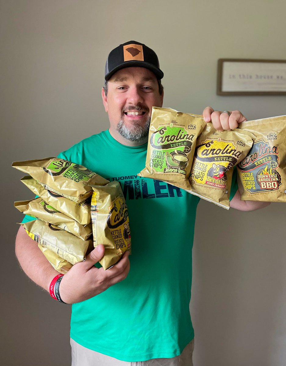 photoman_sc's tweet image. Needless to say, I highly recommend these chips from Simpson Hardware and Sports - Wesmark Blvd! 🤪😂 I’d give them 5-⭐️’s. #snackattack #shoplocal #fatboyproblems