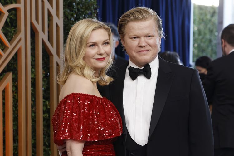 @LadyVenkman Jesse Plemons y Kirsten Dunst