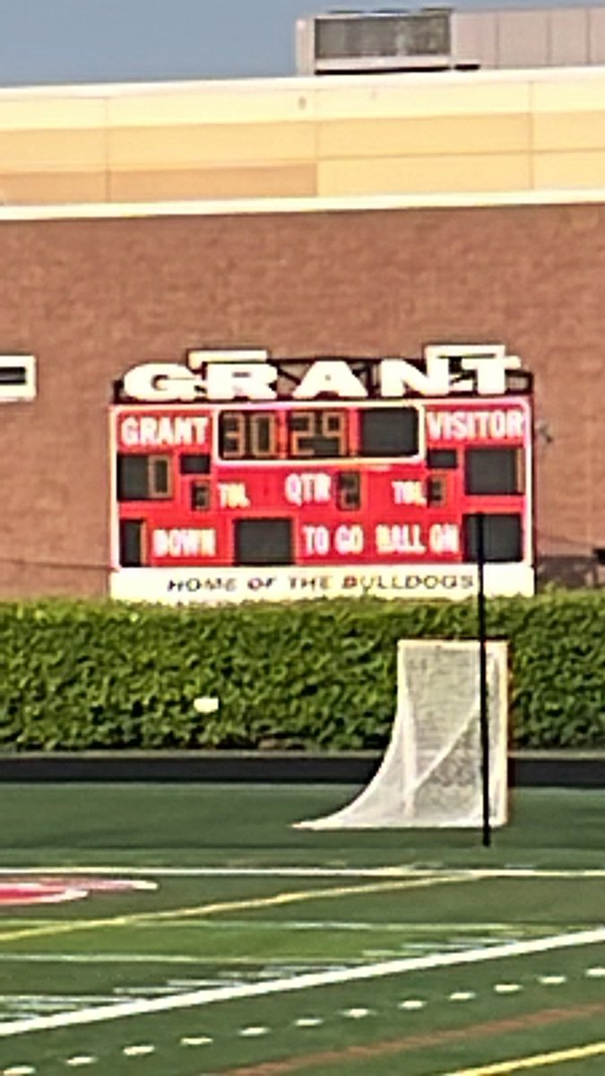 MCHS_track1's tweet photo. Gasman with the goal to put the warriors up 1-0! https://t.co/nOAEqjuYdx
