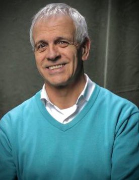 Hoy nos toca despedir a un gran compañero, un periodista cuyo aporte a la memoria y cultura de nuestro país es invaluable.
Gracias querido Augusto Góngora por tu legado y tu compromiso con la verdad.
Nuestro abrazo y condolencias a Paulina, su fiel compañera, a sus hijos y su