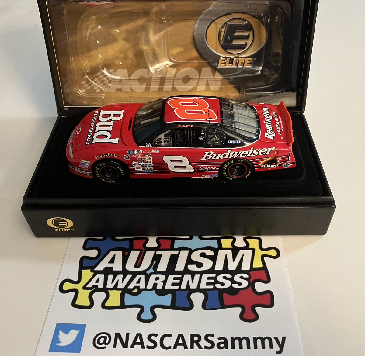 It’s #AutismAwareness in #NASCAR giveaway time!

I think this super-cool (2000) <a href="/DaleJr/">Dale Earnhardt Jr.</a> diecast would be a great thing to giveaway during the <a href="/NWBSpeedway/">North Wilkesboro Speedway</a> #NASCAR75 All-Star weekend. 

To enter:
Follow, Retweet, Tag some fans.

Winner picked @🏁.

Donated by <a href="/Seriously_Fast/">Seriously Fast Motorsports</a>.👍🏻