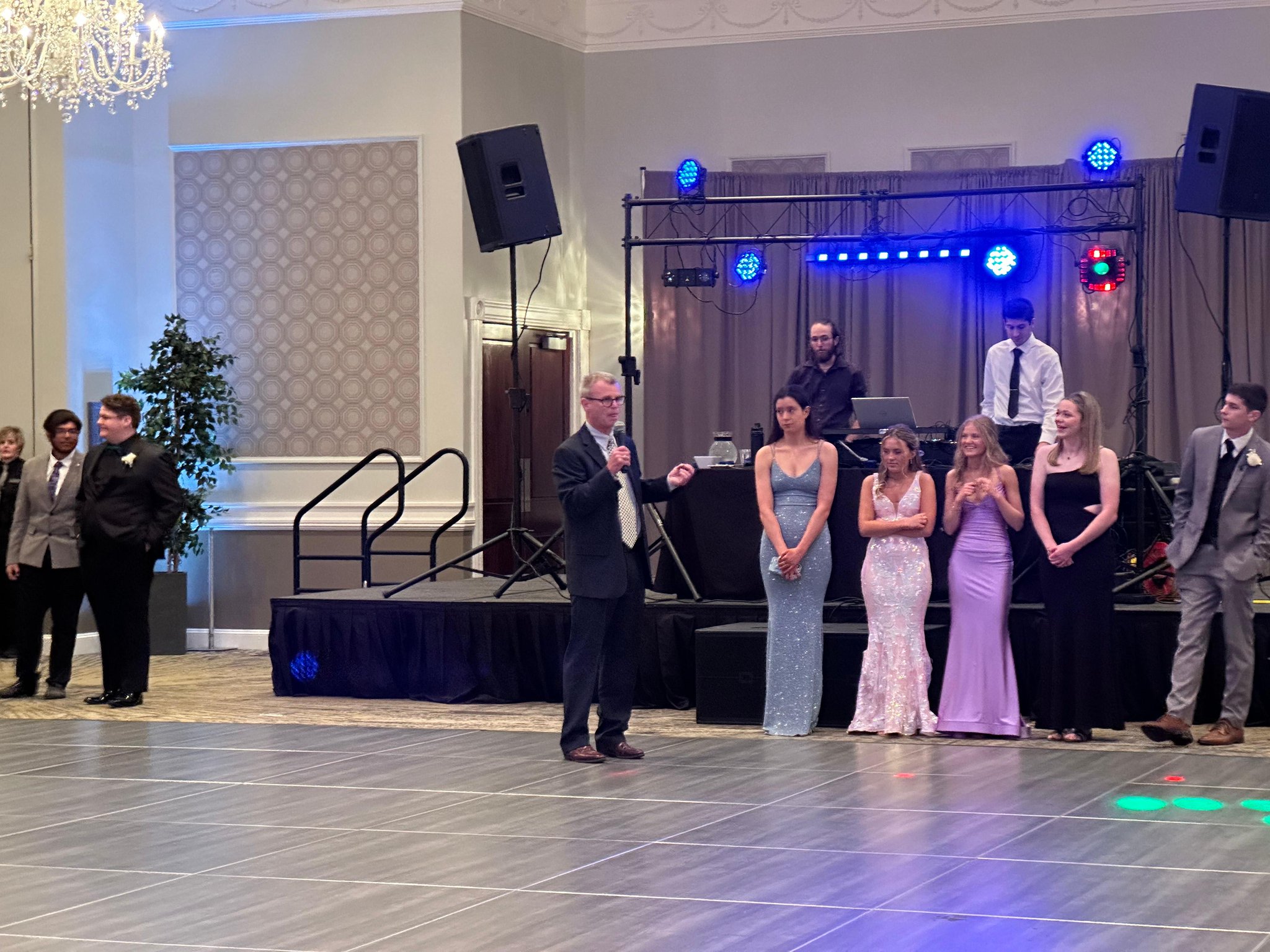 Springfield SD on Twitter "Senior Prom is underway! https//t.co