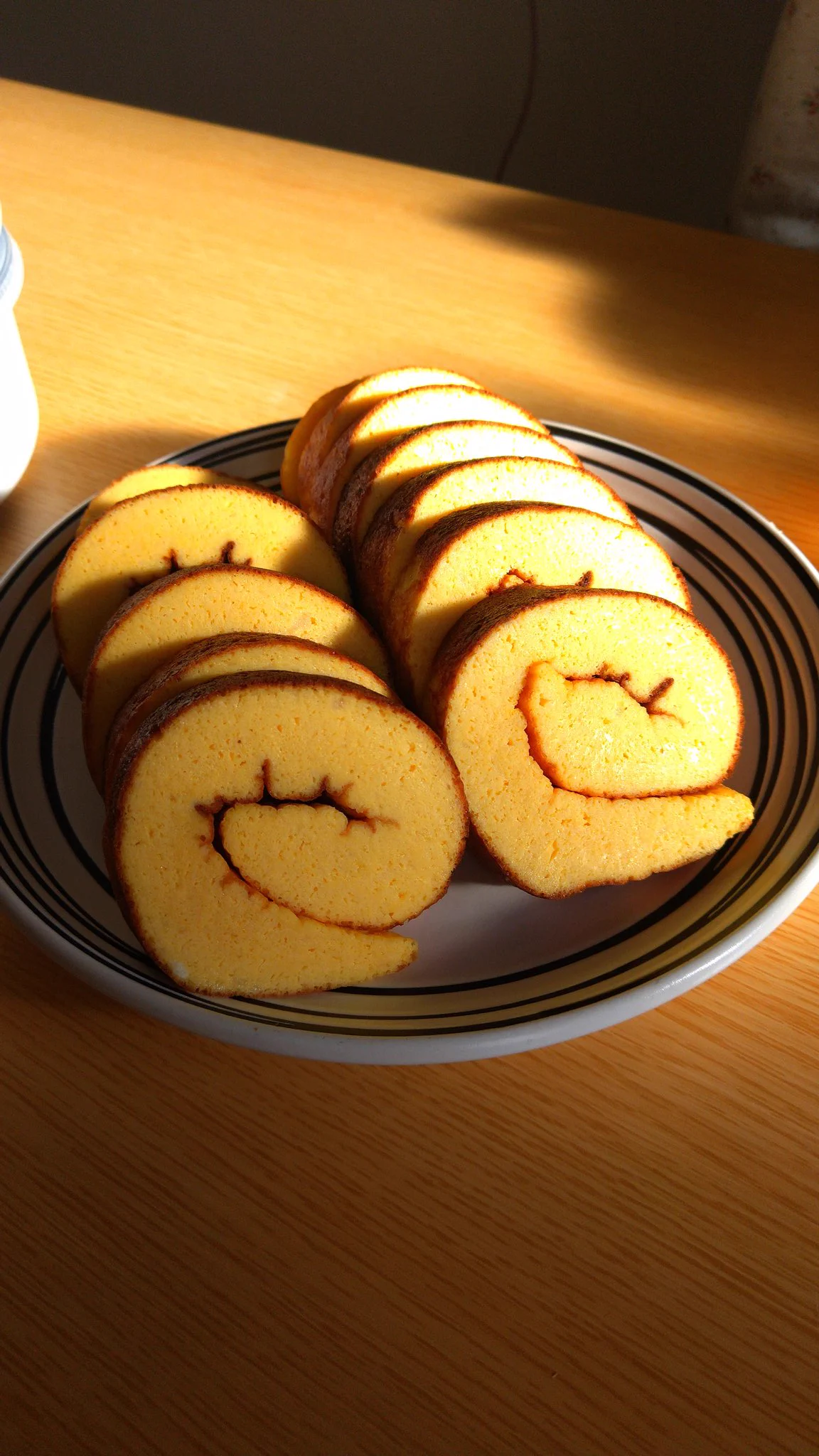 @kibun_kitchen おせちの伊達巻は簡単に作れることを知ってからここ数年手作り〜
もちろんはんぺん混ぜて🎶 