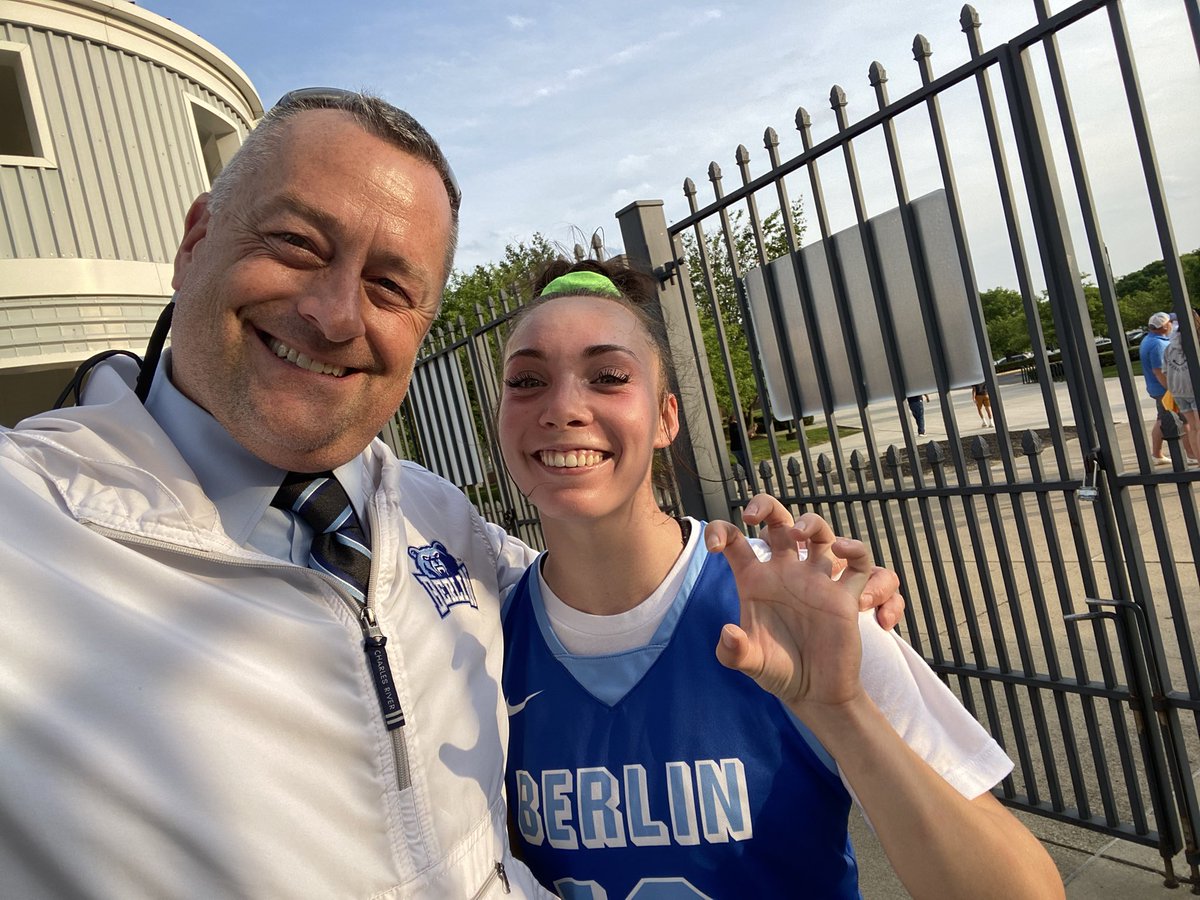 OlentangyBerlinBears tweet media