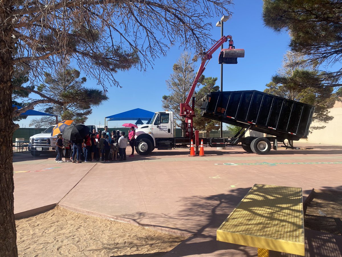 Mrs_JSuarez's tweet photo. So thankful to our community for coming together for this school years career day @RSEcowboys @ECabral_RSE @EAldaco_RSE https://t.co/qgsbHIXmtF