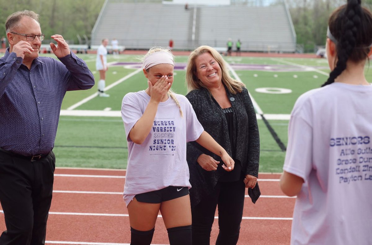 PaytonLauer2023's tweet photo. What a ride. Thank you @EurekaSoccerG 💜💛 https://t.co/u7gXBUwJVS