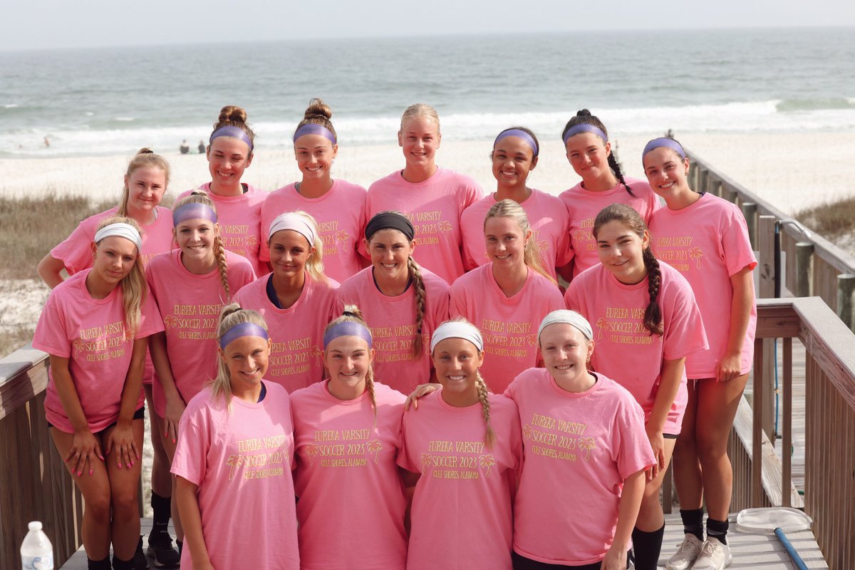 PaytonLauer2023's tweet photo. What a ride. Thank you @EurekaSoccerG 💜💛 https://t.co/u7gXBUwJVS