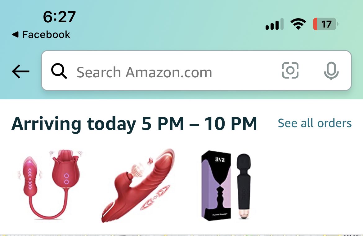 mvsterpiecee's tweet photo. but why is their delivery service this fast?! 😂 https://t.co/GC62Ujh3sC