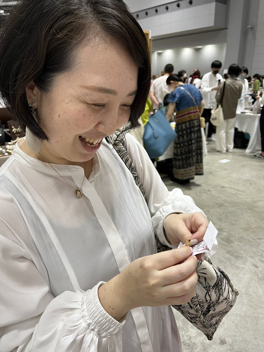 guccicoaching's tweet photo. 中にチャームが入った、おみくじ🥠
どうぞ運試し!
遊びにきてね✨✨
#デザフェス
#P148 https://t.co/Uonq7dwKA6