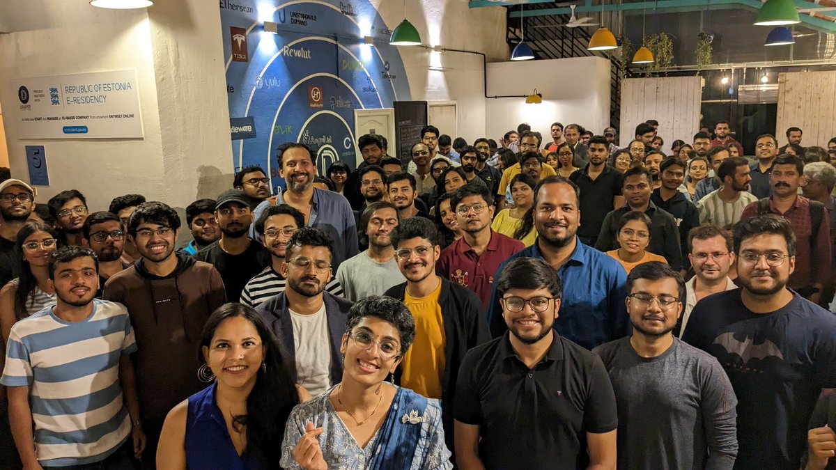 radhikamohta's tweet photo. I hosted eChai evening with Shark Tank featured founders and ❤️ the energy!  

@stutiashokgupta @AmrutamOfficial @arun_janitri @janitri_innovat @soupxIndia @dsh_india @echaiventures @jatin10 @sharktankindia @SonyTV

#Startups #SharkTankIndia https://t.co/TL0efv5hQJ