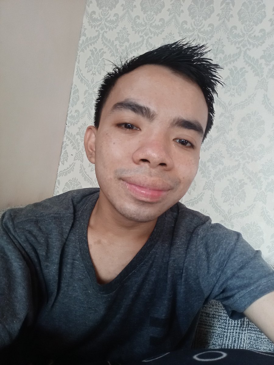 JamesBrianLuci2's tweet photo. Grabe kana brilliant ginamit ko yung micellar na set / inuna ko Muna yung facial foam wash sunod micellar makeup removal step 3 serum and the last step sun screen ni micellar set. Banat na Banat sa facial foam wash pa lang. https://t.co/K6ifi4FnWo