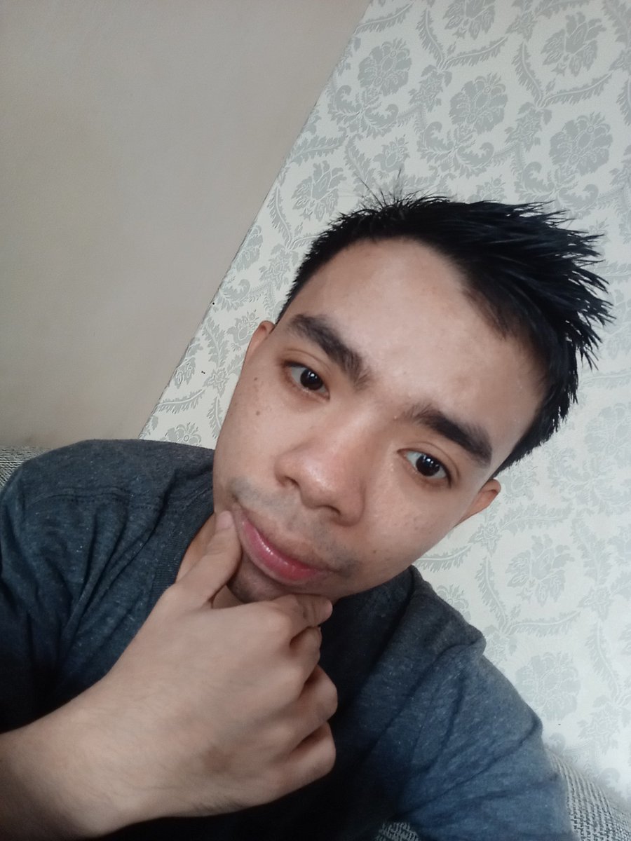 JamesBrianLuci2's tweet photo. Grabe kana brilliant ginamit ko yung micellar na set / inuna ko Muna yung facial foam wash sunod micellar makeup removal step 3 serum and the last step sun screen ni micellar set. Banat na Banat sa facial foam wash pa lang. https://t.co/K6ifi4FnWo