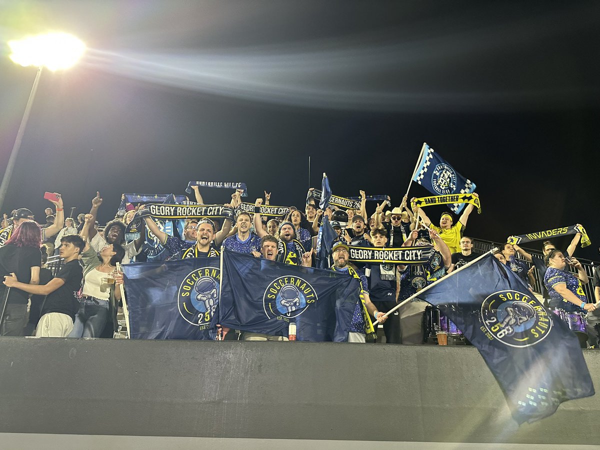 soccernauts256's tweet photo. Before and After one of the most historic and iconic nights in Huntsville’s history!!! 

Let’s do it again next Friday!!!

#COYBIB #GLORYROCKETCITY https://t.co/5pfhCKlekq