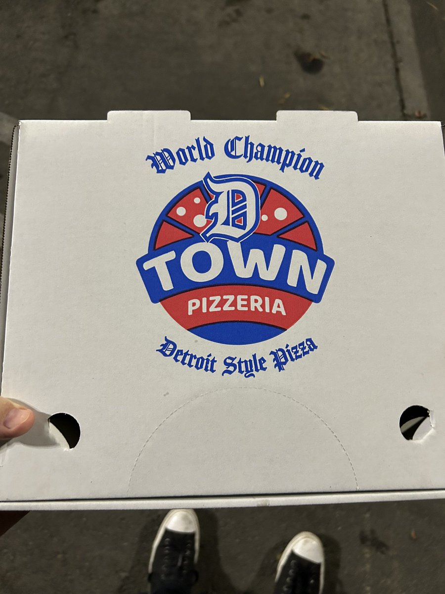 Heard great things about D Town Pizza so I was excited to hear it was opening a new location in Woodland Hills. It was good but for Detroit style pizza, not as good as <a href="/Via313Pizza/">Via 313 Pizza</a> in Austin #topangaSocial