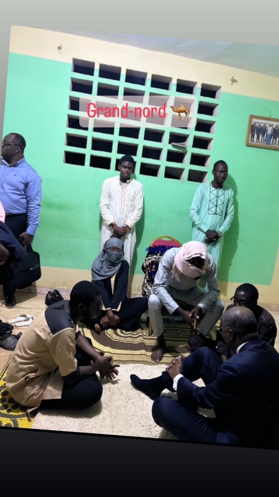 kanouedson237's tweet photo. L'unité : voir, comprendre, sentir un autre tel qu'il est. 

Cameroun 1 et indivisible 🇨🇲 bonne fête de l’unité✊🏾 https://t.co/5cvv2Tgnoy