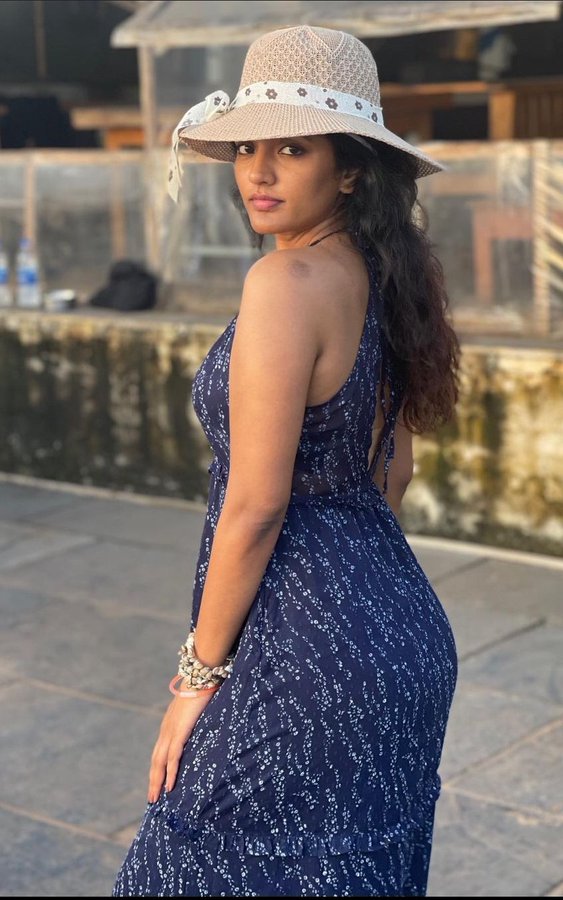 Fwi84HMacAAfxFA?format=jpg&name=900x900