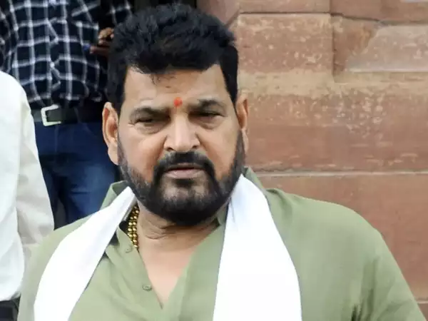 news24tvchannel's tweet photo. "मेडल 15 रुपए के हैं, वापस करना ही है तो पहलवानों को करोड़ों रुपए का नकद पुरस्कार वापस करना चाहिए"

◆ बृजभूषण शरण सिंह ने कहा  

Brij Bhushan Sharan Singh | #BrijBhushanSharanSingh https://t.co/SIF7BkmbHO