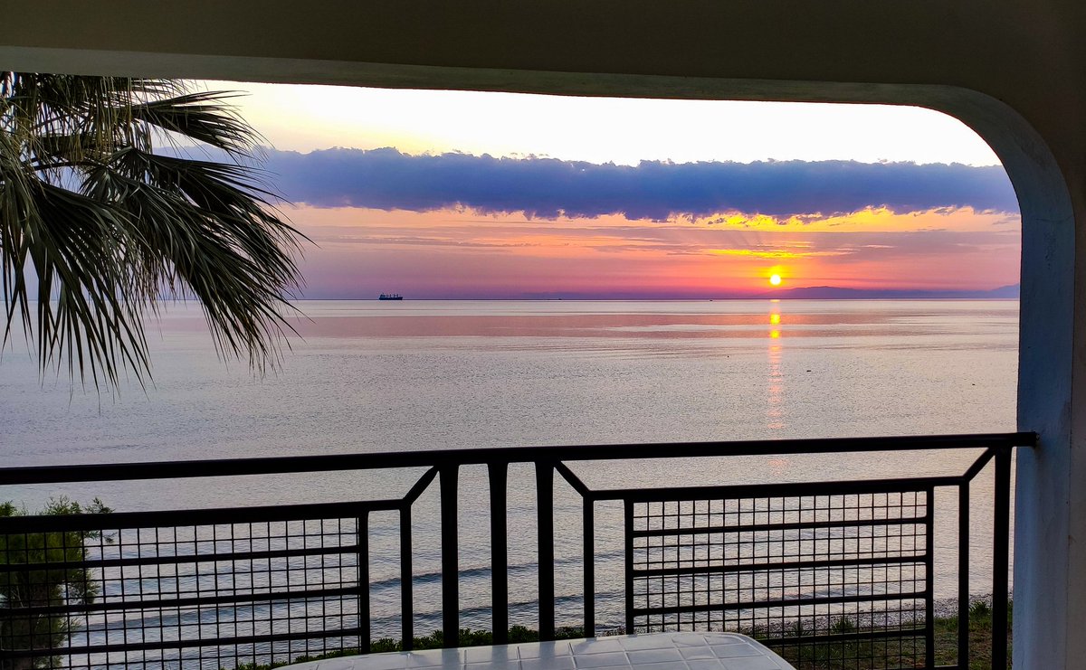 Zante Day 4 - Sunrise at the SeaView!
