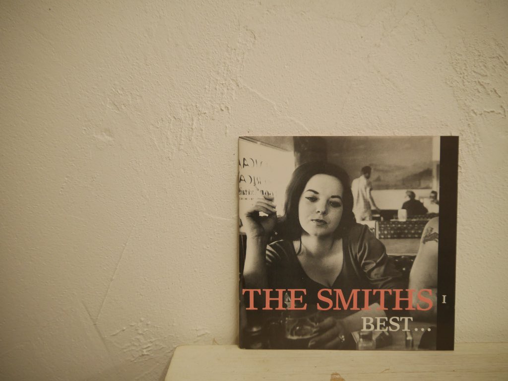 追悼

THE SMITHS
聴いてます。

#店で聴きたい音楽