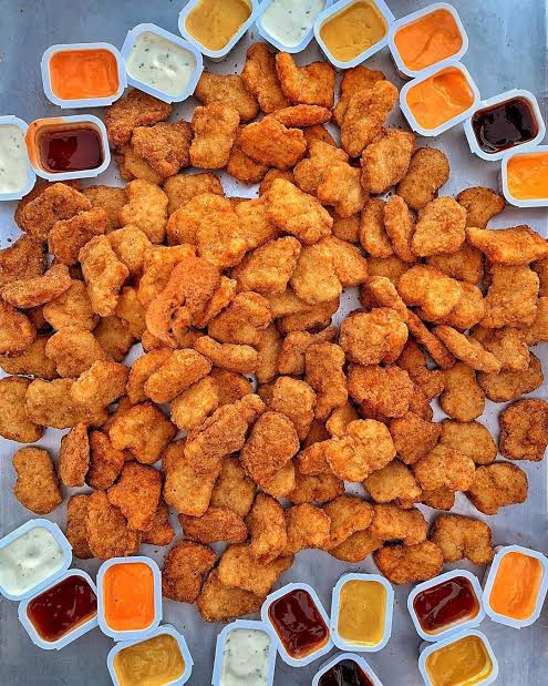iteyoupone's tweet photo. chicken nuggets https://t.co/2maEu9OokJ