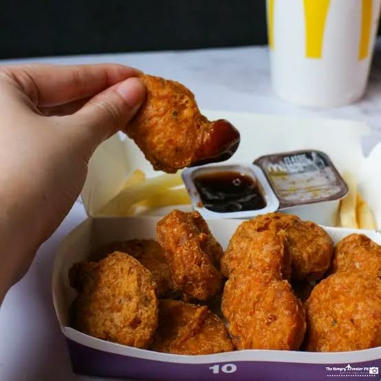 iteyoupone's tweet photo. chicken nuggets https://t.co/2maEu9OokJ