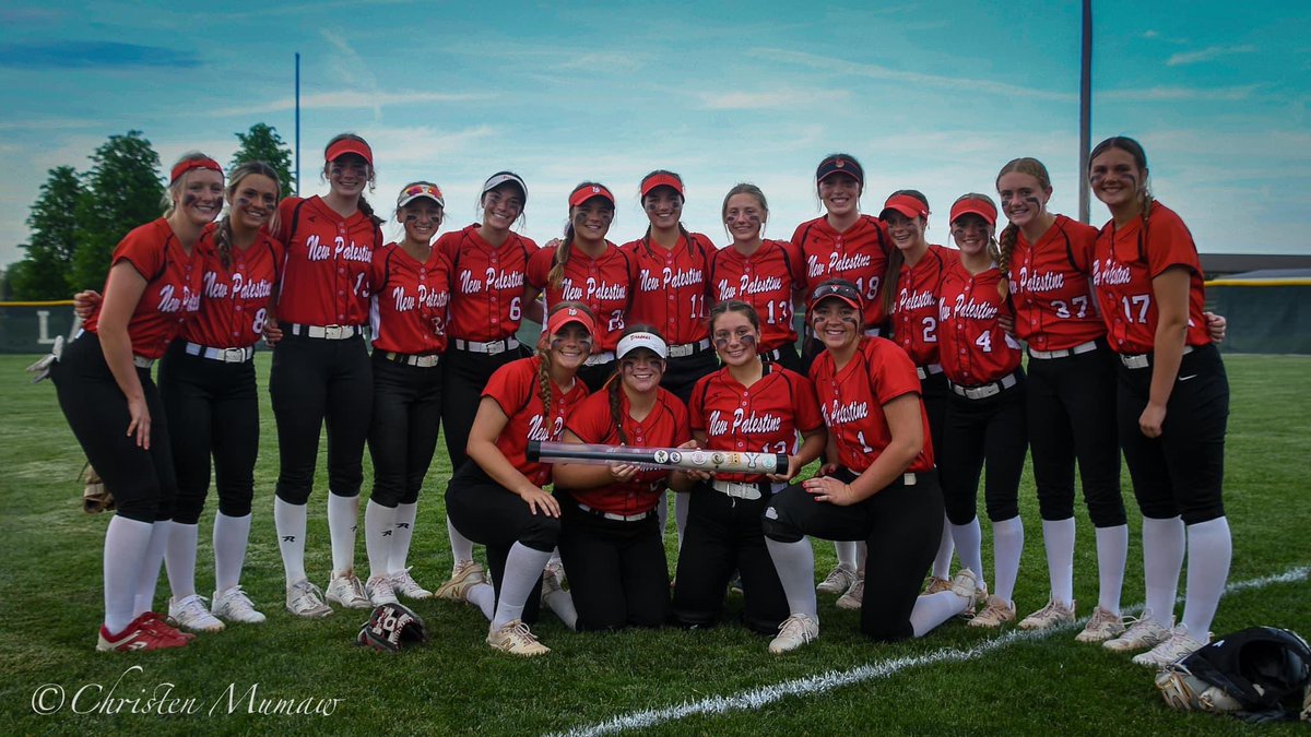 Finished the #NPSoftball regular season 21-4 for our 20th straight twenty-win season. Remarkable accomplishment of consistency while playing a difficult schedule every year. #TraditionOfExcellence #ProudCoach
