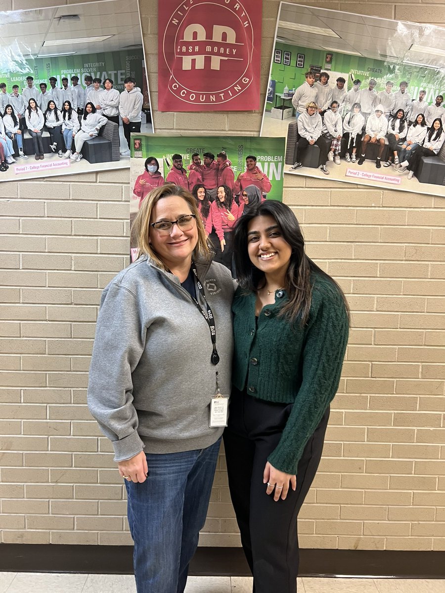 DECANilesNorth's tweet photo. Another alumni pic. Fun fact. Simran designed the first #CashMoneyAP pink hoodie💖💖💖 https://t.co/kwSG1gYbMW