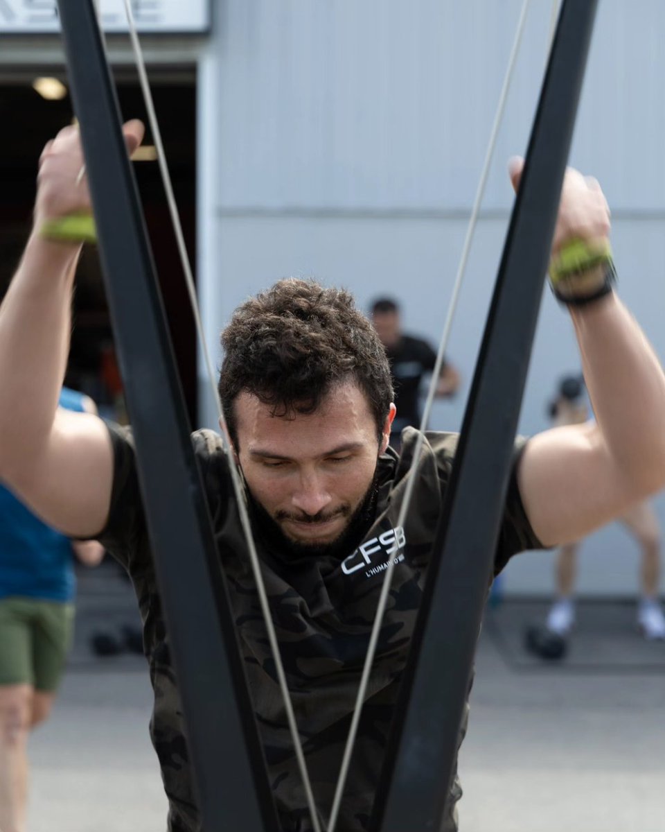 JVaRoJ's tweet image. Your friendly Crossfit competition 💯💯💯
#crossfit #sports #friends