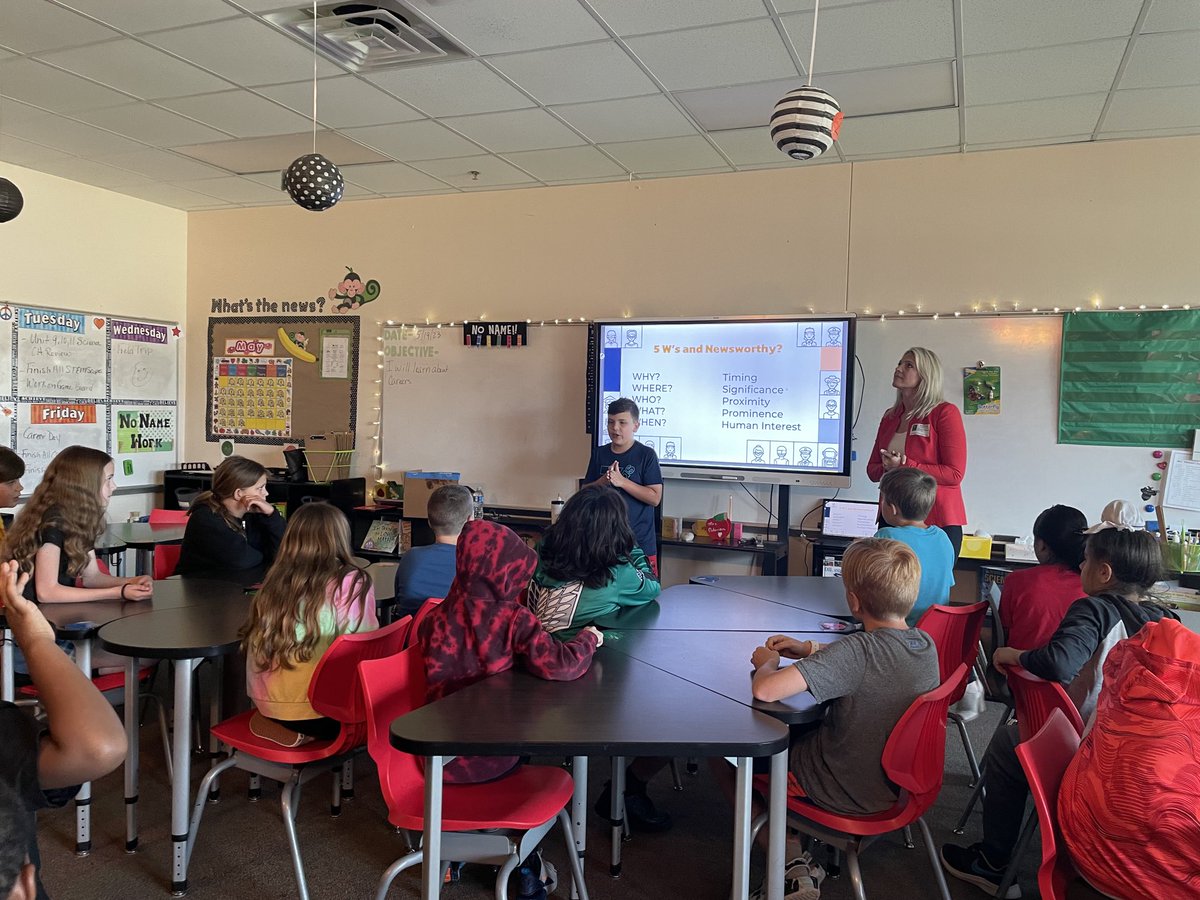 Jones_Teaches's tweet photo. 4th graders enjoyed career day! We learned about professions in cosmetology, Toyota, the Army, and news reporting! ⁦@HMECardinals⁩ #hmeproud https://t.co/3wh4ZqFDCt