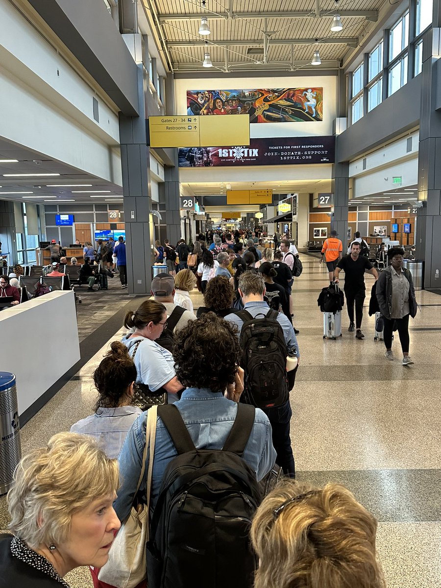 CleanGreenShirt's tweet photo. @AmericanAir 8hrs on an ac less plane and now this to sort next flights. https://t.co/dBwH1QJIU7