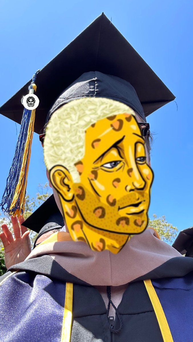 Last 8 yrs: full time consulting in finance

3 yrs: same job + mba program

~2 yrs: same job, same school, father, cofounder <a href="/MickeyDegods/">Mickey DeGods 🍟</a>, nft degen, building 2 products on the side

Today: graduating, stoked to transition my school time to my other interests

Always expanding