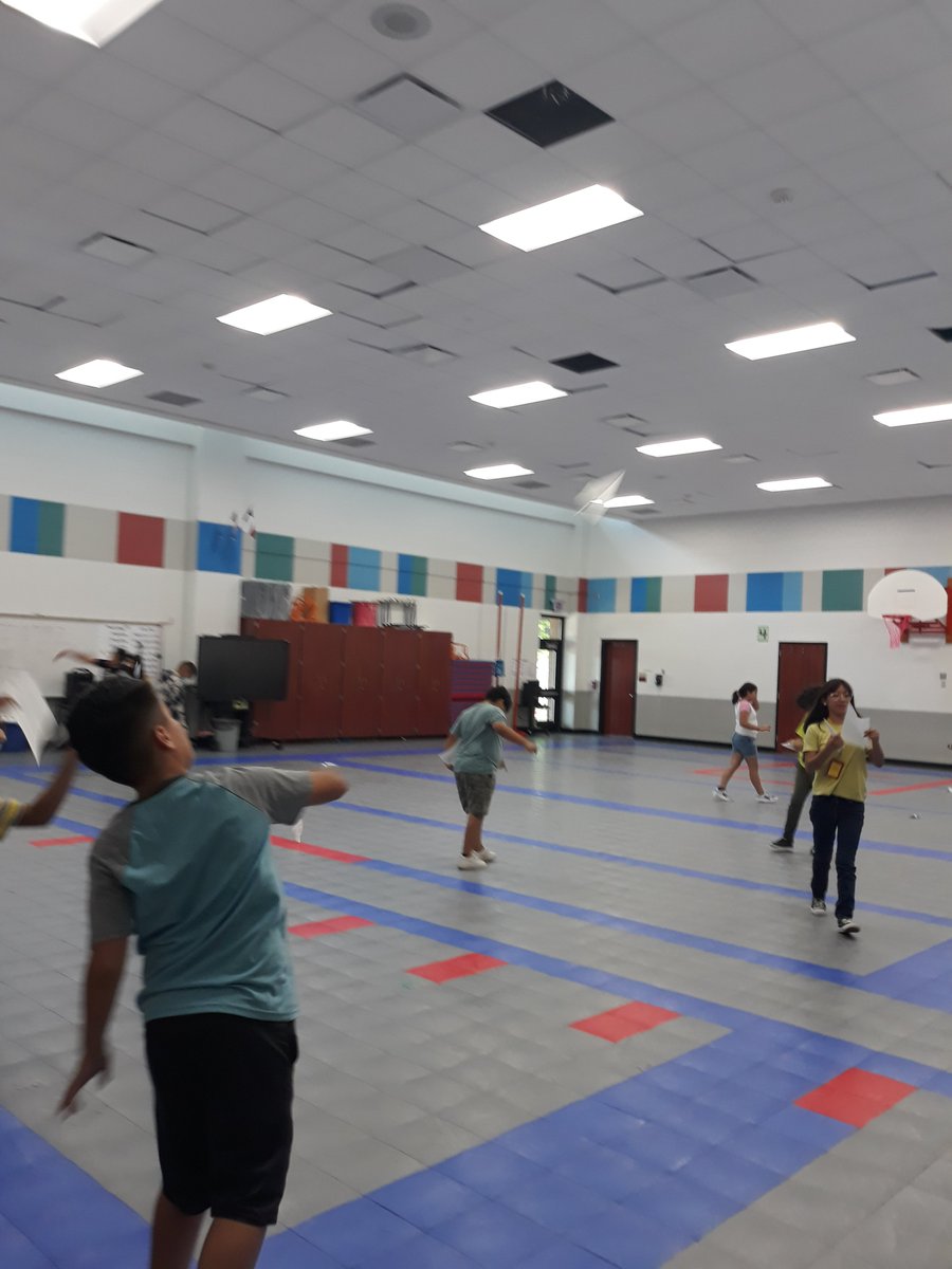 MrsCruzWilliam1's tweet photo. Paper airplanes had never been so much fun. Thanks for the space @CFISDHolsmley PE. Learning from design failures to flying across the entire gym area. Practicing skills for middle school with tech, writing, and math integration. @joanne_gillock https://t.co/ZHb3AVIbiV