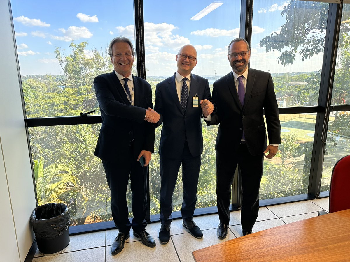 Excellent meeting with the President of the Brazilian FIU, Ricardo Liáo, & the Head of the Brazilian delegation to the FATF, Marconi Melo, in Brasilia. We discussed the current AML efforts & fighting illicit financial flows from illegal deforestation and illegal mining.