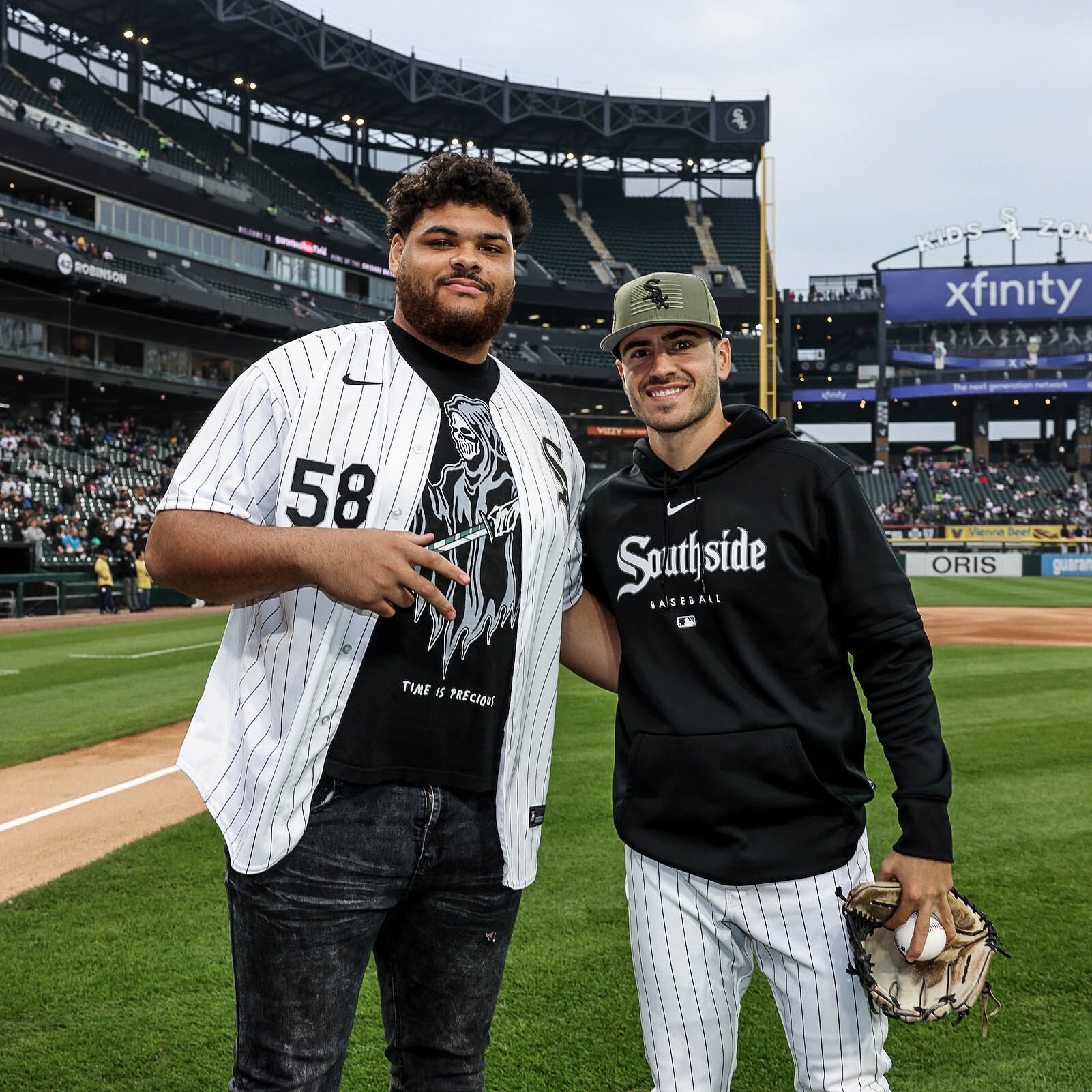 Chicago White Sox on Twitter to the South Side, Darnell