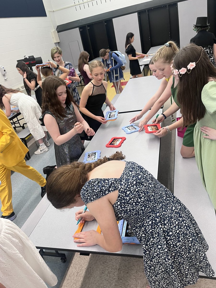 Mr. Skym tweet media