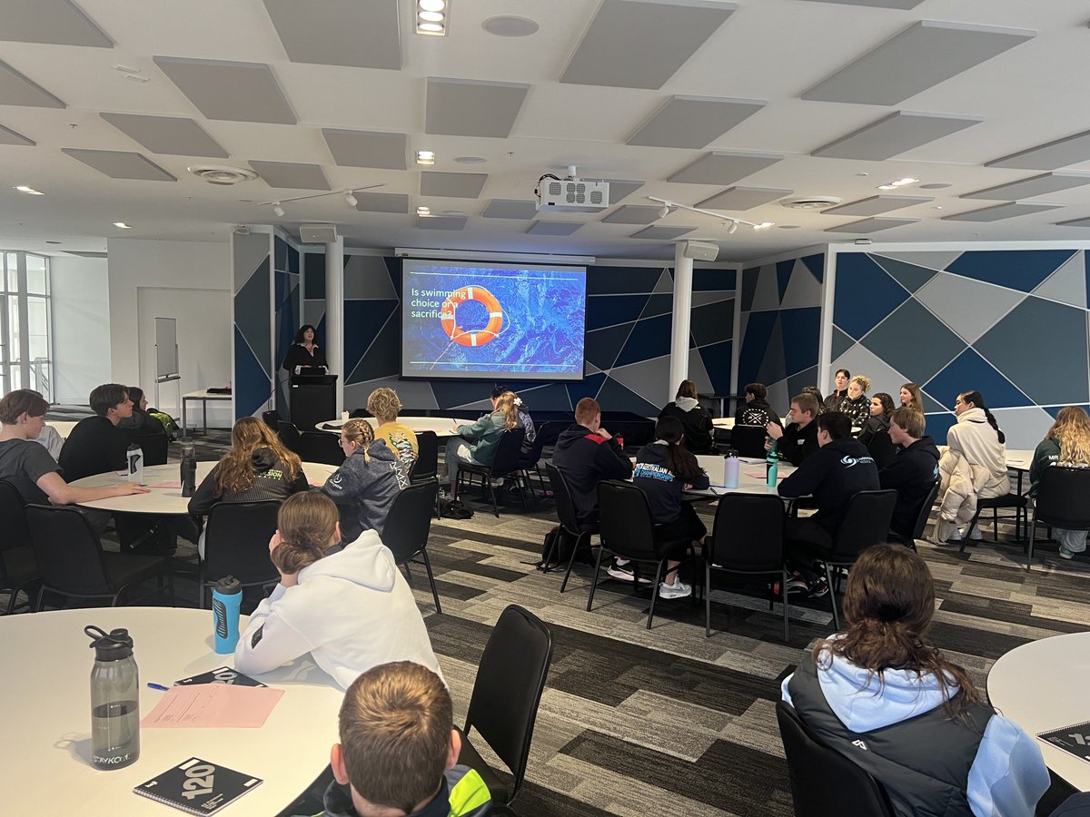 Developing Young Leaders forum ⁦<a href="/swimvic/">Swimming Victoria</a>⁩.  And the critical question off the bat from the fabulous Margot Foster.  Hint: It’s really important for it to be choice.