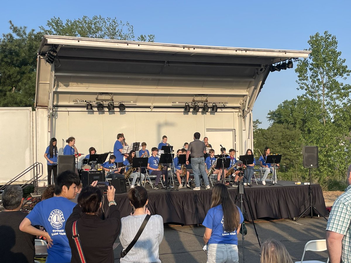 Liza Fonti tweet media