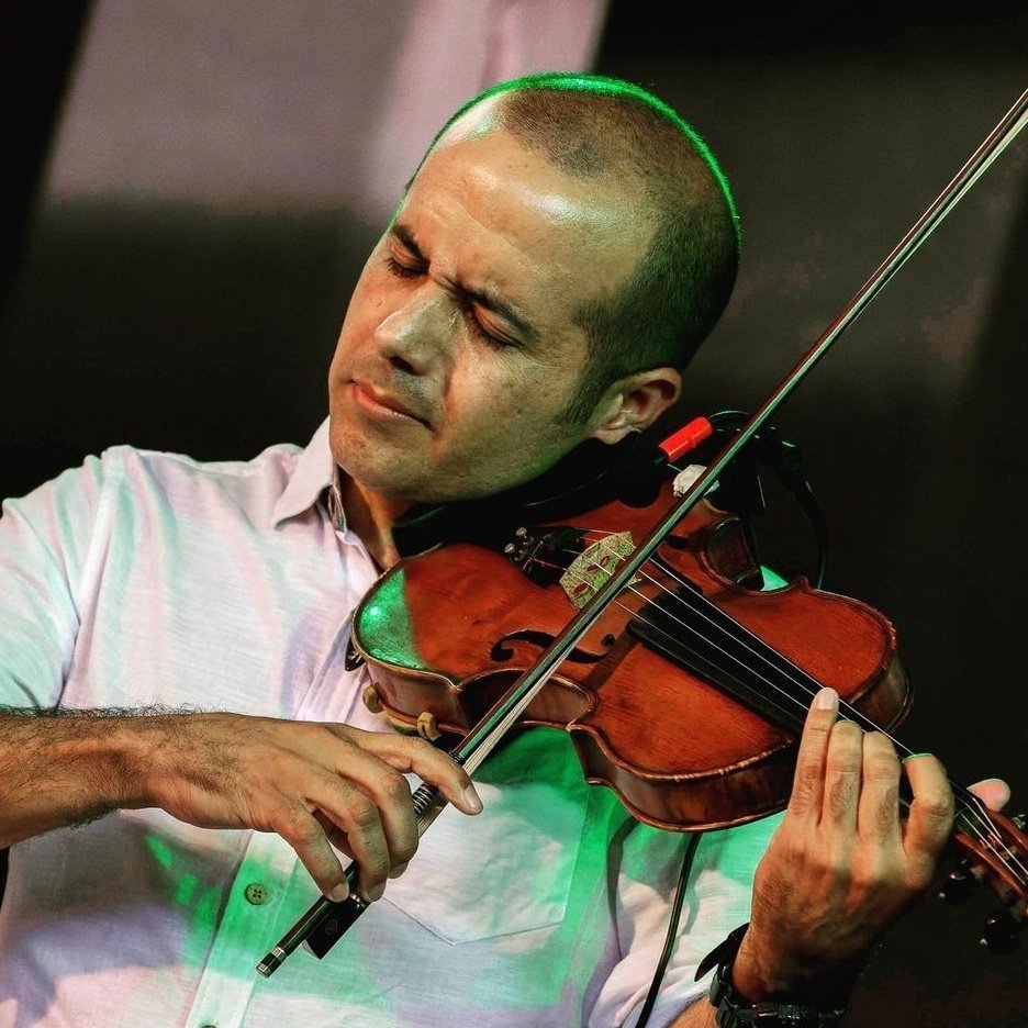 aquilesviolin's tweet photo. #NuevaFotoDePerfil https://t.co/e03NQ4MZDr