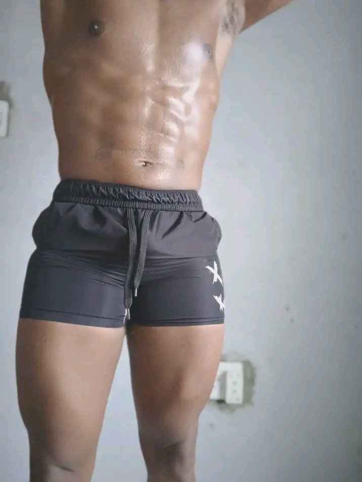 JesusPeace94's tweet photo. Ayy..Dont no boody Wana intro me up on that Porn industry and Non of that sissy Typa way☝️

.. Im out here Packin, Swervin Wit 8 pack Typ'a Shiit and Non of that Belly Shiit.. Gwaawddaaamn😌 https://t.co/24fRPLjO7I