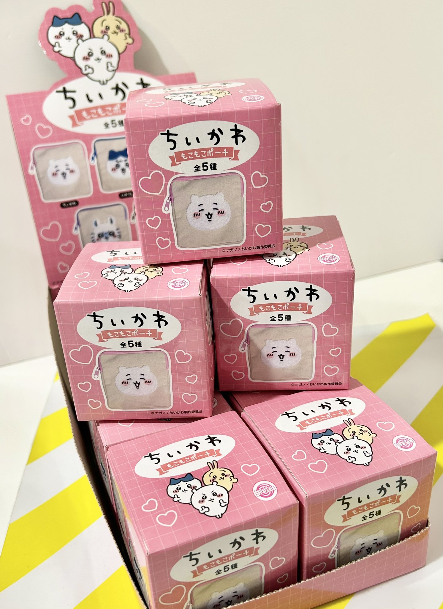 ば*ん様 お値下げしました！ ラボット　洋服2着　ちいかわポーチ　関連のおまけ付 ちいかわらんど 2個セットポーチ | ちいかわマーケット 公式