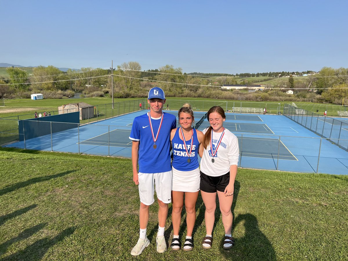 These 3 are on to state next week in Missoula! 🎾 #PonyPride