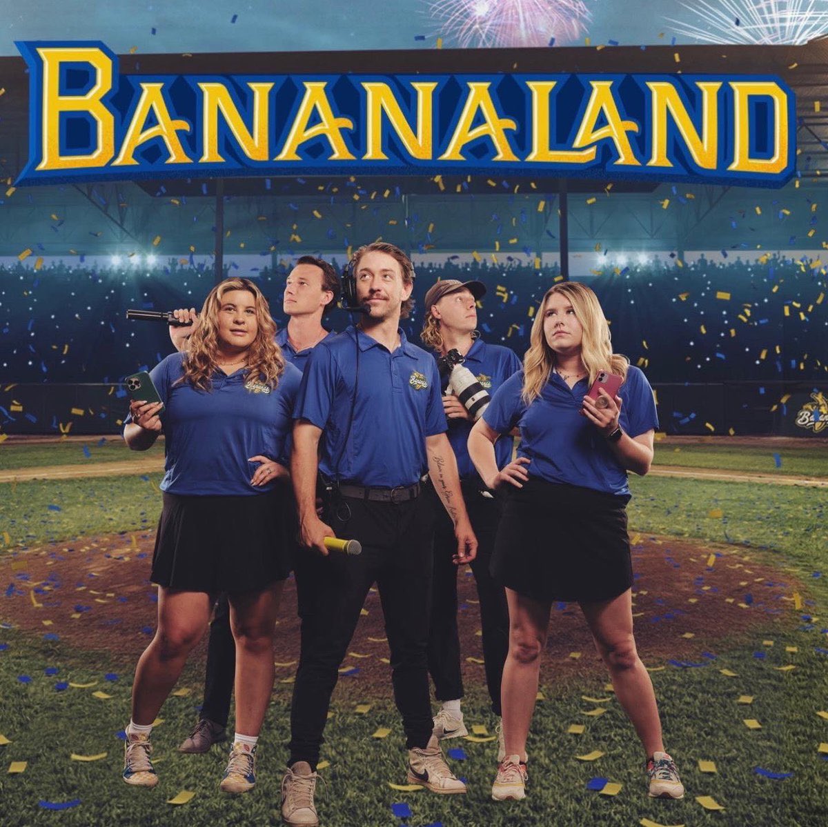 cameroncheers's tweet photo. So proud of my pal & former VGK stage Manager @ZackFrongillo running entertainment for the @TheSavBananas this wknd in Vegas! Hard work, talent, dedication, a great attitude, putting up with the t-shirt guy & being able to actually dance has led to sharing smiles with millions! https://t.co/HDvW6lES6K