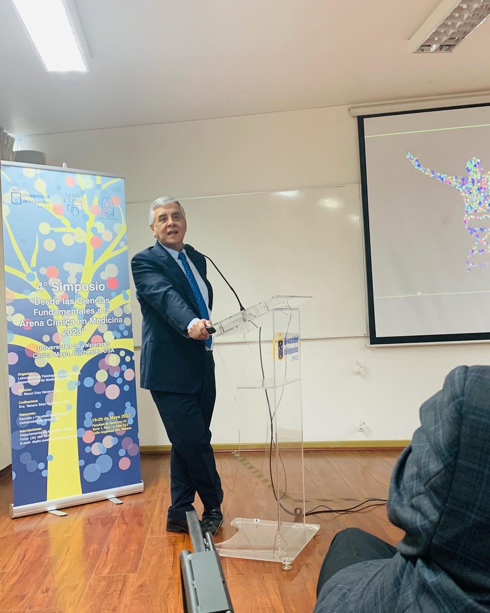 sergiolavandero's tweet photo. 4to Simposio @uvalpochile “Desde las ciencias fundamentales a la arena clínica en medicina 2023”. Muchas gracias por la invitación, muy grato encontrarme con colegas nacionales e internacionales. Un saludo especial para @GSieck @mayoclinic y Zully Pedrozo @FONDAP_ACCDiS https://t.co/4XNqH27oIS