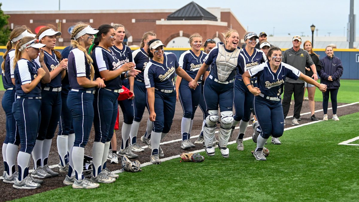 ucoathletics's tweet photo. You can't a ride a Broncho. https://t.co/1rabKk4JZw